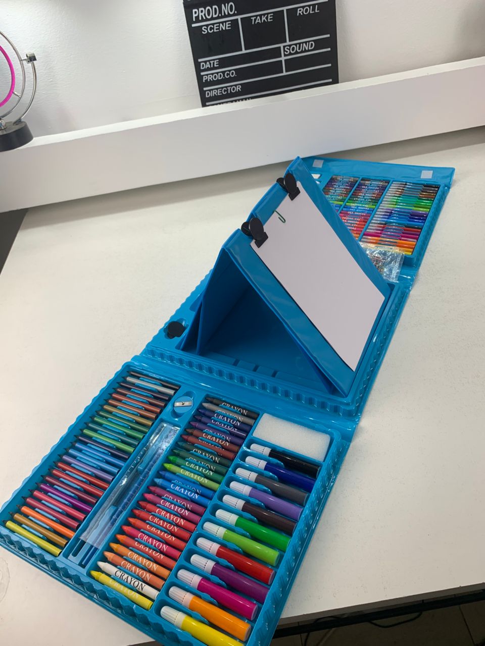 Kit de dessin pour enfants 208Pcs avec chevalet double face à trois volets – طقم الرسم للأطفال