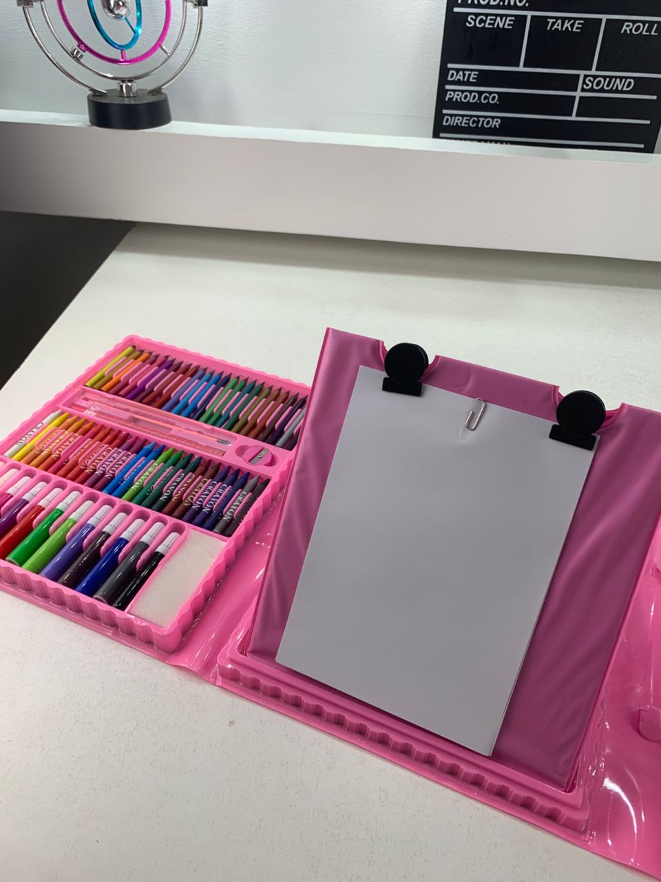 Kit de dessin pour enfants 208Pcs avec chevalet double face à trois volets – طقم الرسم للأطفال