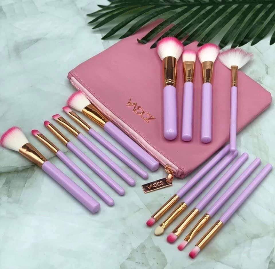 Pack Spécial Organisateur de maquillage + Trousse de 15 Pinceaux zoeva professionnels