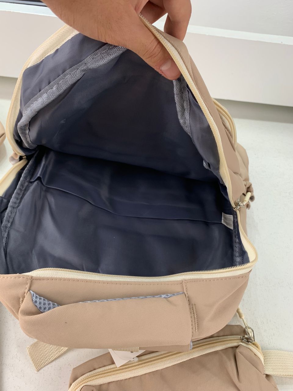 Ensemble de sac à dos kawaii 4Pcs avec porte manger isotherme  – طقم محفظة مع حقيبة حفظ الطعام