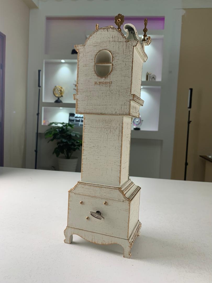 Horloge de Grand-mère avec Boîte à Musique Design Vintage – ساعة ديكور