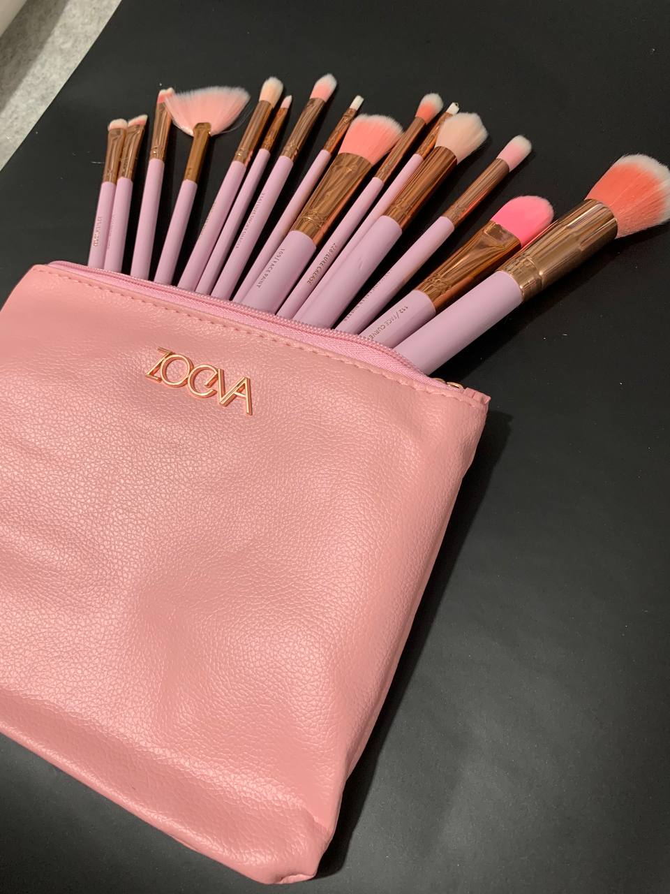 Pack Spécial Organisateur de maquillage + Trousse de 15 Pinceaux zoeva professionnels